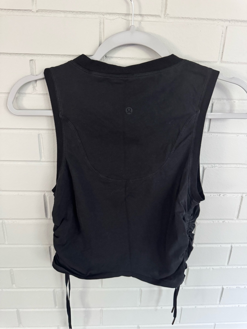 Lululemon bundle of 4 tank tops - Picture 10 of 10